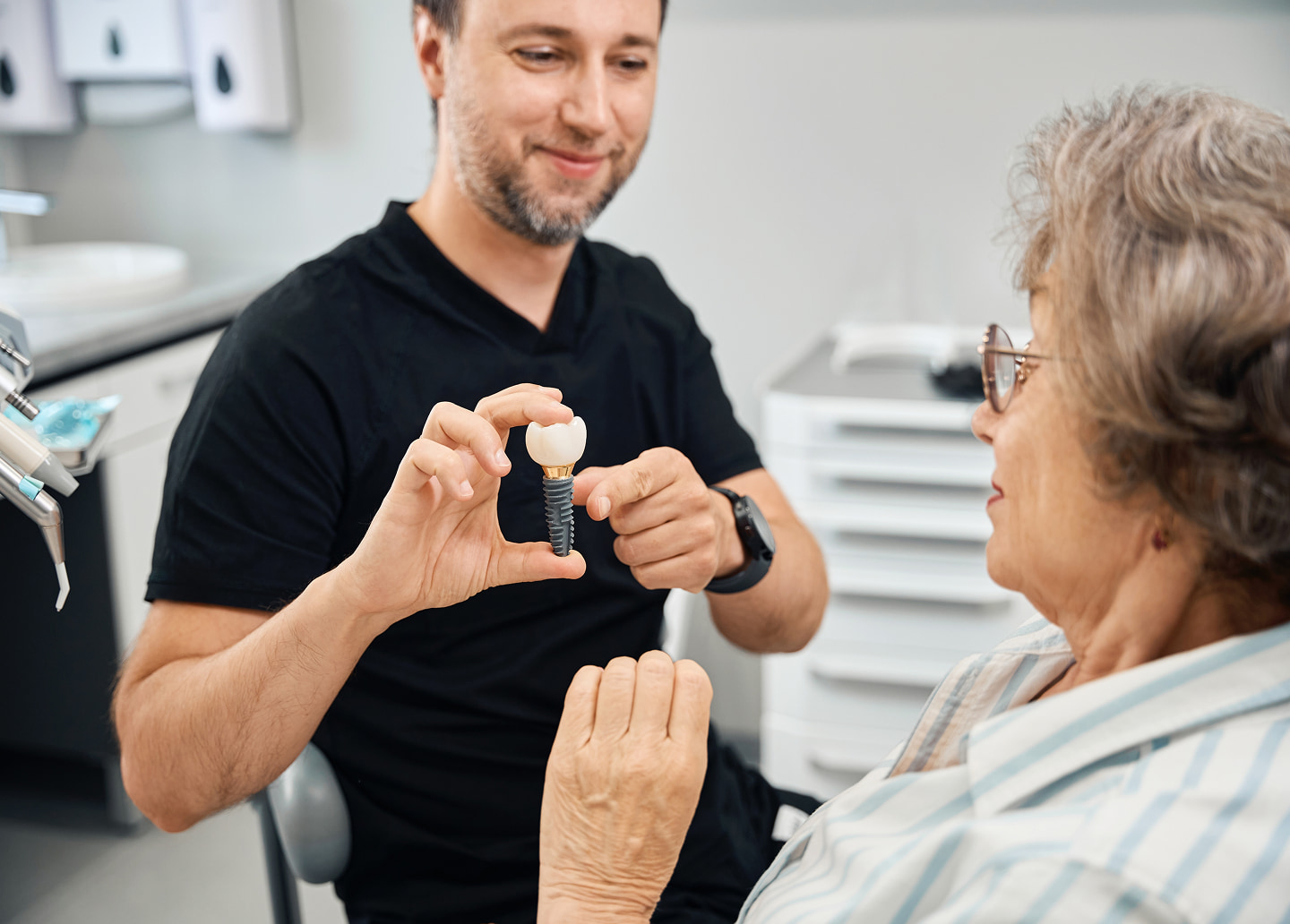 3D CBCT dental imaging for accurate implant planning
