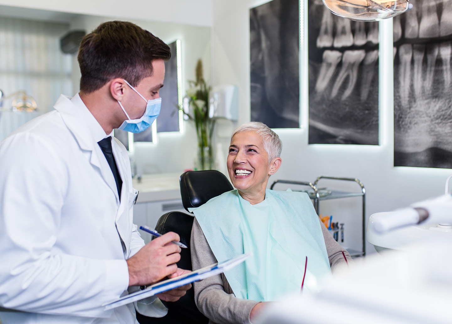 Teeth-In-A-Day full arch implant treatment by Dr. Jeffrey Jacobs at Southern Smiles, offering new teeth in one visit