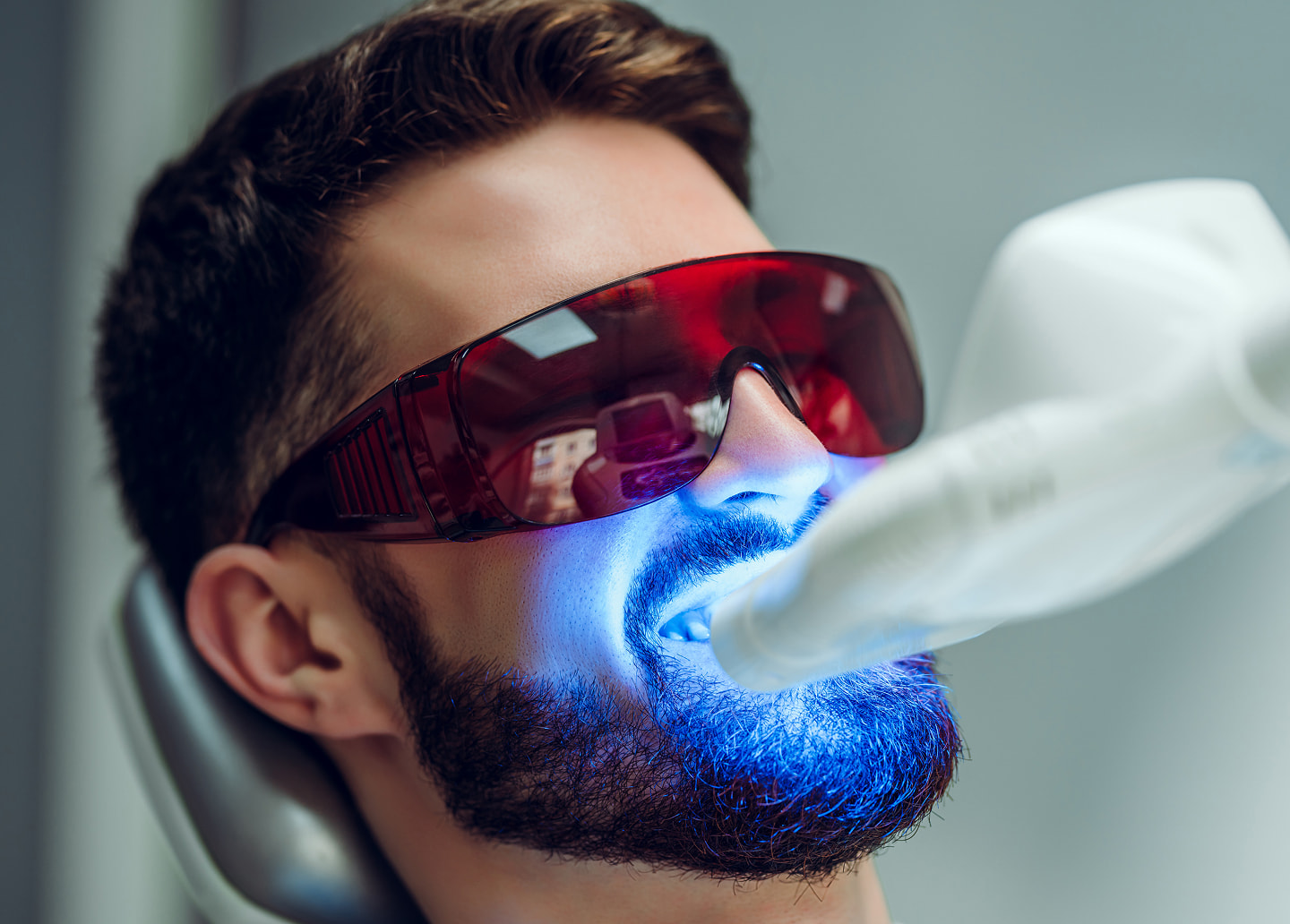 Candidate requirements for safe and effective professional teeth whitening